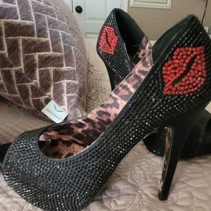Betsy Johnson Sequin Lip Heels